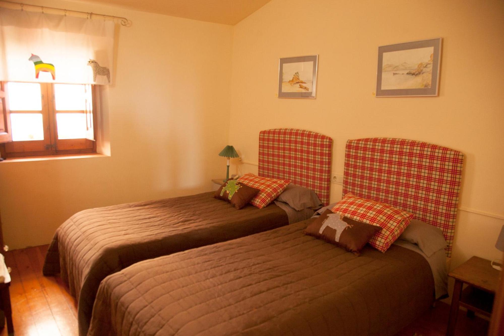 Apartamento La Costa Peralada Buitenkant foto